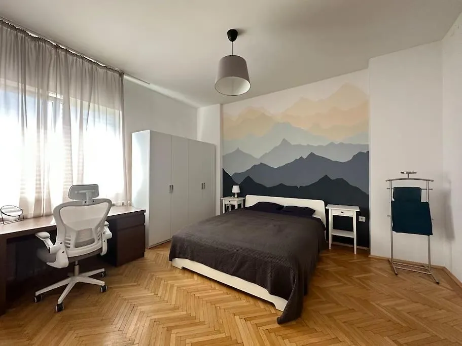 2 Bedroom Artsy Apartment Bucharest 0*,  Romania