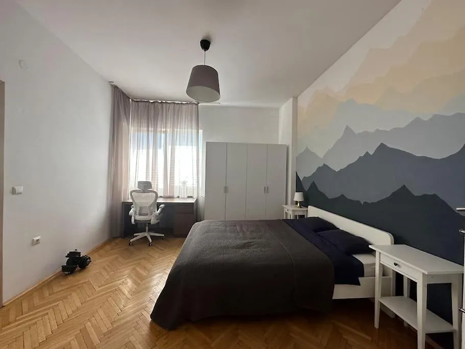2 Bedroom Artsy Apartment Bucharest Romania